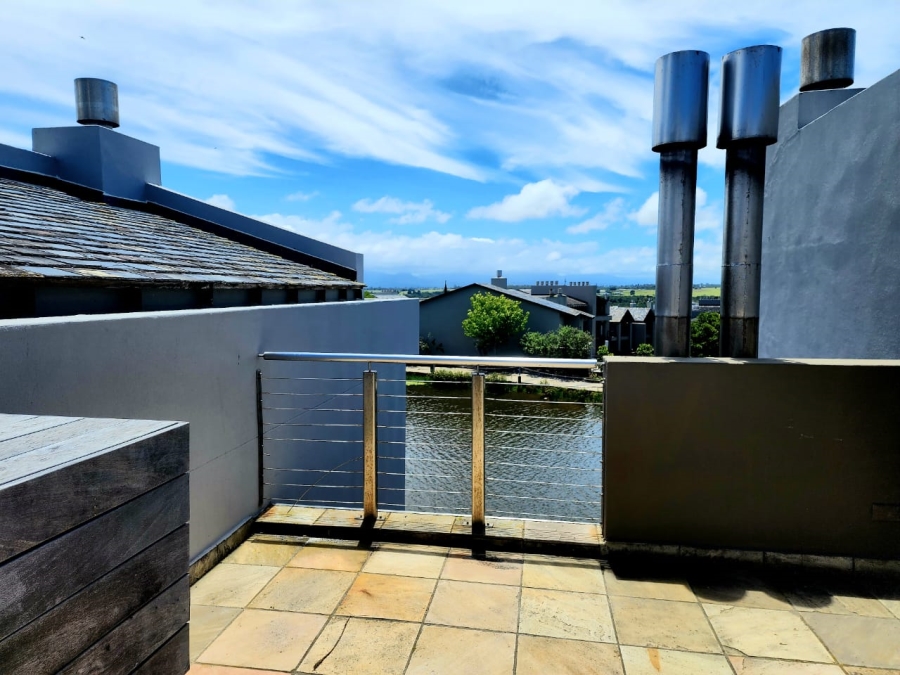 To Let 2 Bedroom Property for Rent in Oubaai Western Cape